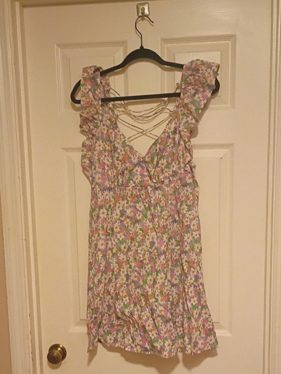Umgee Dresses & Skirts - Umgee Lavender Floral Daisy Dress with Green Leaves